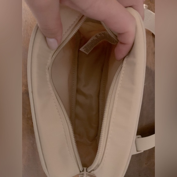 Old Navy Gap Nylon Belt Bag Fanny Pack - Picture 5 of 6